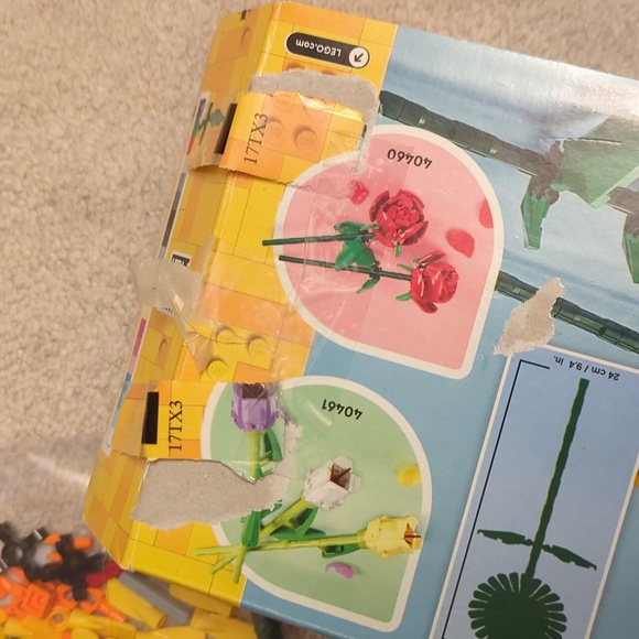 Lego Sunflowers & Roses Sets - Picture 7 of 11